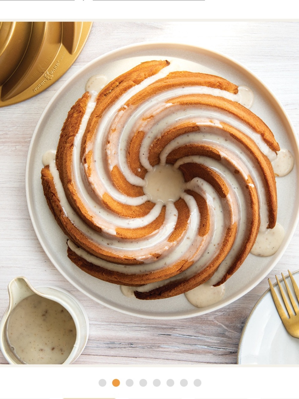 Nordic Ware Heritage Bundt Pan. 10 cup - Picture 11 of 14